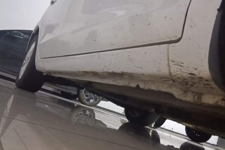 Used Chery Arrizo 7 2015 1.6L Manual ZhiShang Edition Right Side Sill