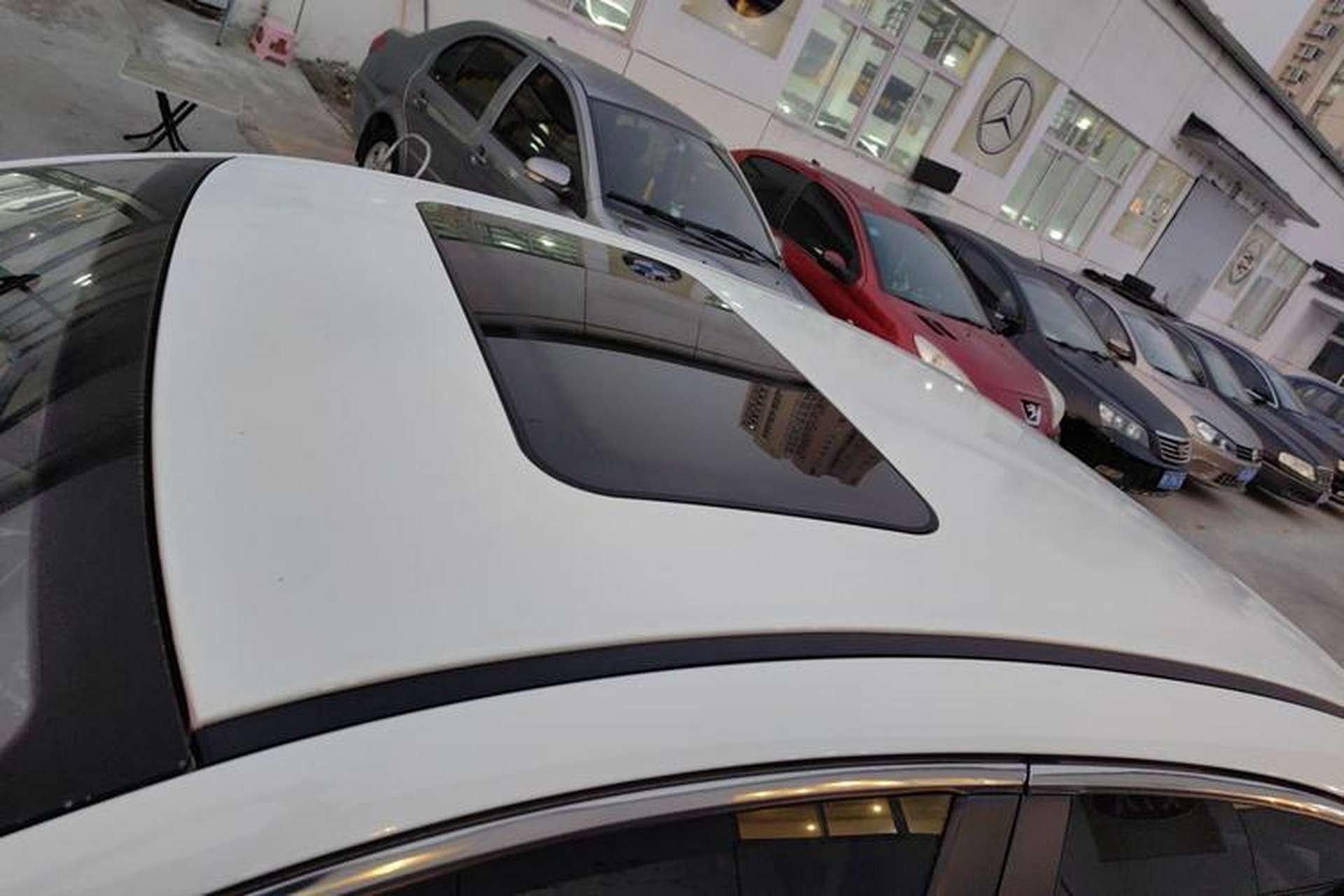 Used Chery Arrizo 7 2015 1.6L Manual ZhiShang Edition Roof