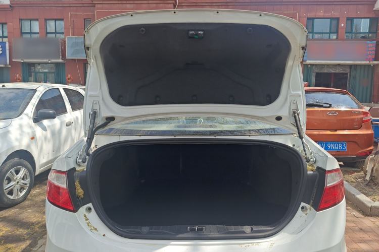 Used Chery Arrizo 7 2015 1.6L Manual ZhiShang Edition Trunk