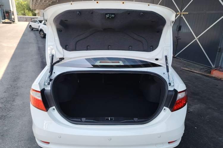 Used Chery Arrizo 7 2015 1.6L CVT Zhiling Edition Trunk