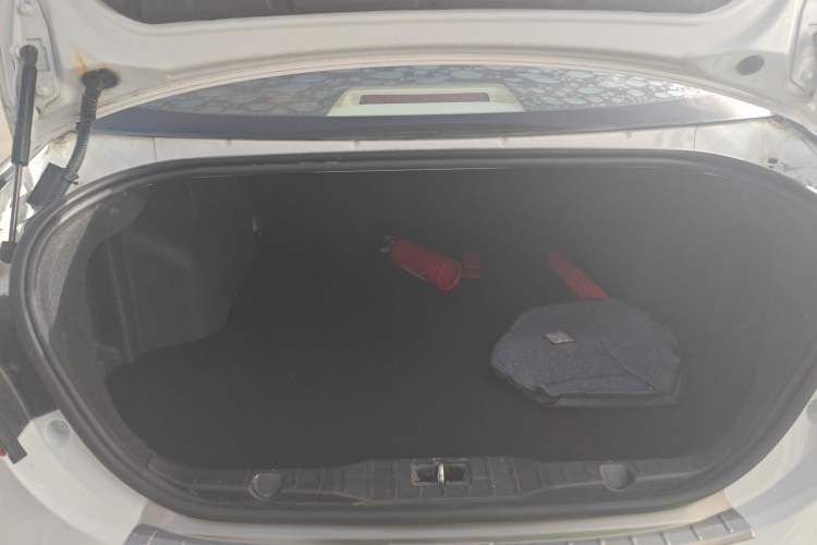 Used Chery Arrizo 7 2015 1.6L Manual ZhiShang Edition Trunk