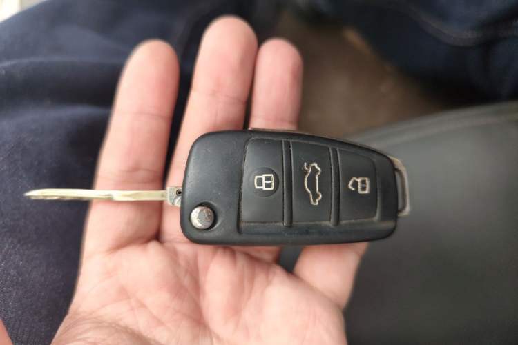 Used Chery Arrizo 7 2015 1.5T Manual ZhiShang Edition Vehicle Key
