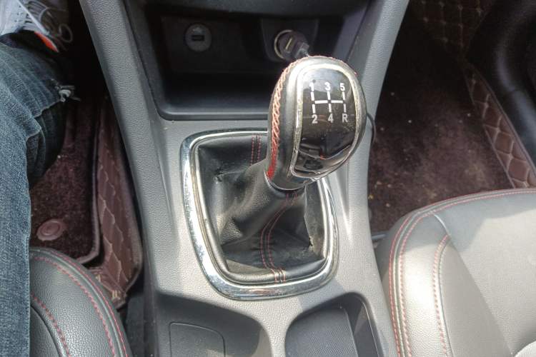 Used Chery Arrizo 7 2016 1.5T Manual ZhiXiang Edition Gear Lever