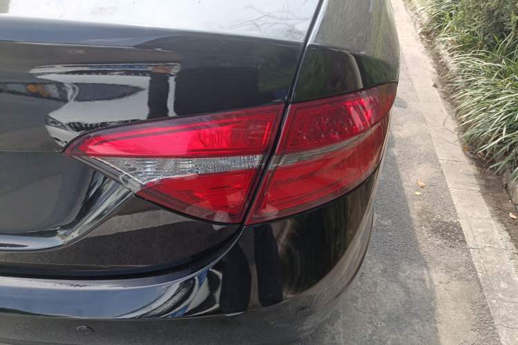 Used Chery Arrizo 7 2016 1.5T Manual ZhiXiang Edition Right Rear Taillight