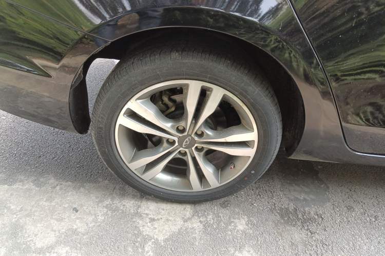 Used Chery Arrizo 7 2016 1.5T Manual ZhiXiang Edition Right Rear Wheel Hub