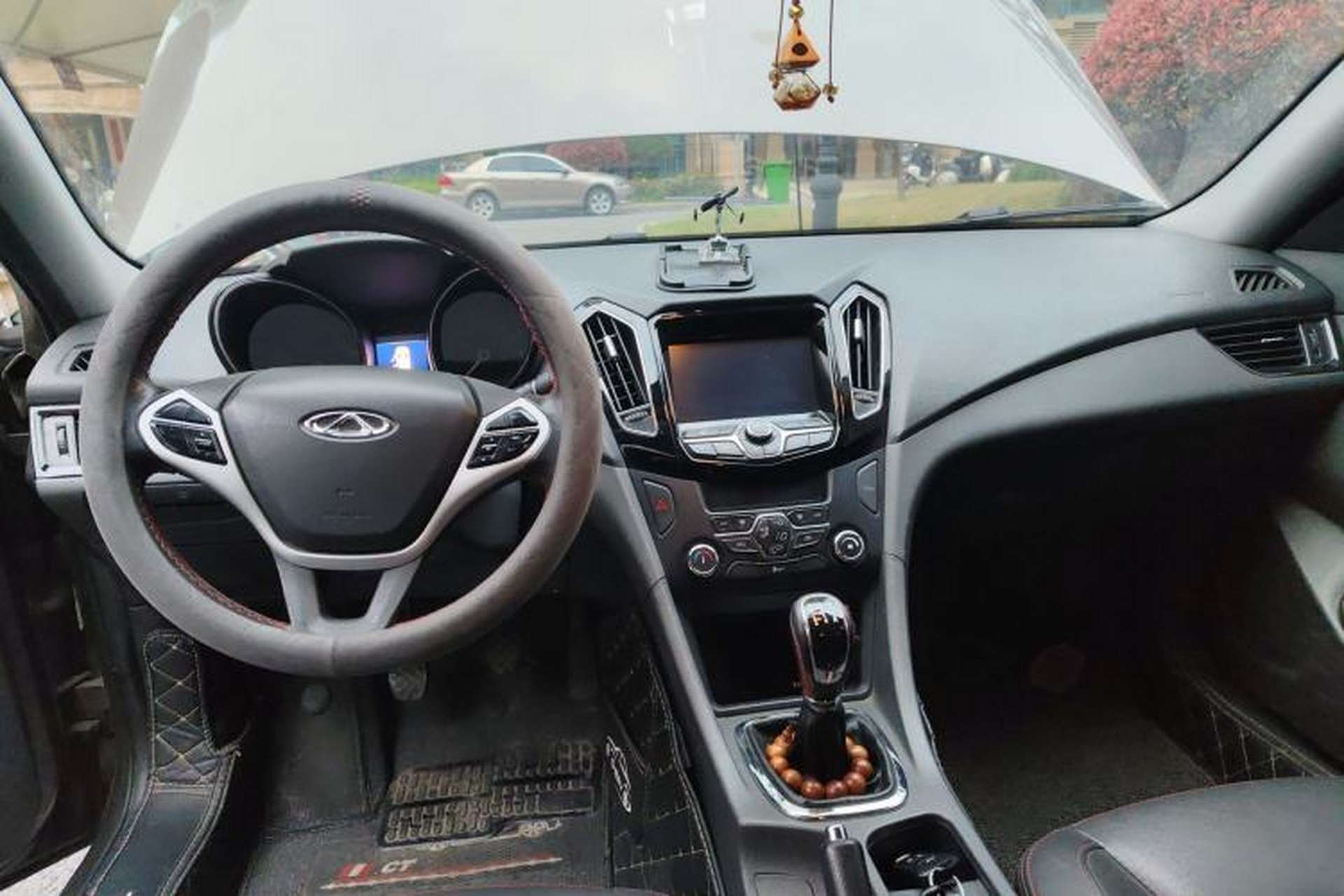 Used Chery Arrizo 7 2016 1.5T Manual ZhiShang Edition Center Console
