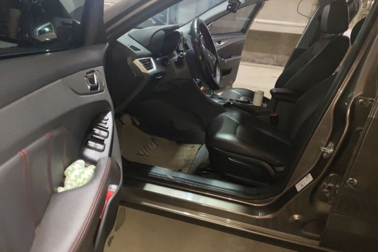 Used Chery Arrizo 7 2016 1.6L CVT ZhiShang Edition Driver Seat