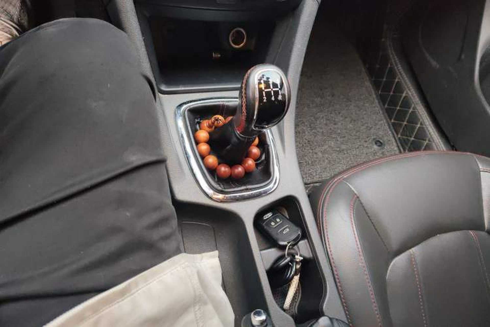 Used Chery Arrizo 7 2016 1.5T Manual ZhiShang Edition Gear Lever