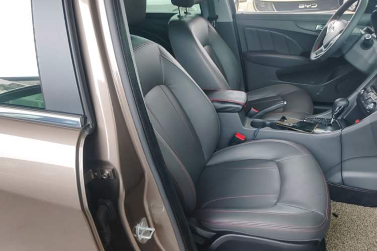 Used Chery Arrizo 7 2016 1.6L CVT ZhiShang Edition Right Front Seat