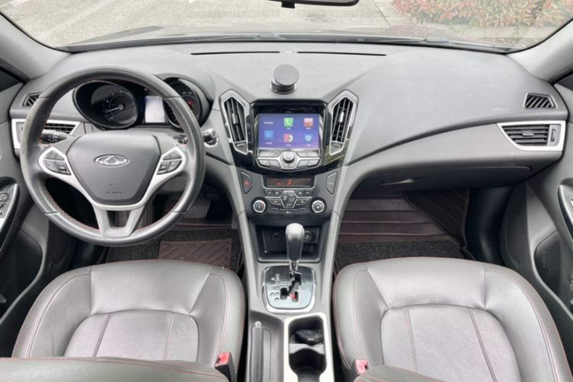 Used Chery Arrizo 7 2016 1.6L CVT ZhiShang Edition Interior 4