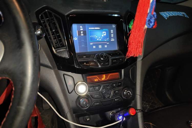 Used Chery Arrizo 7 2016 1.5T Manual ZhiXiang Edition Audio And AC Panel