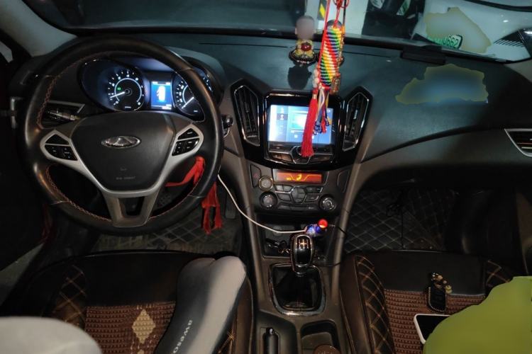 Used Chery Arrizo 7 2016 1.5T Manual ZhiXiang Edition Center Console