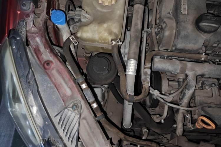 Used Chery Arrizo 7 2016 1.6L CVT ZhiShang Edition Engine Bay Right