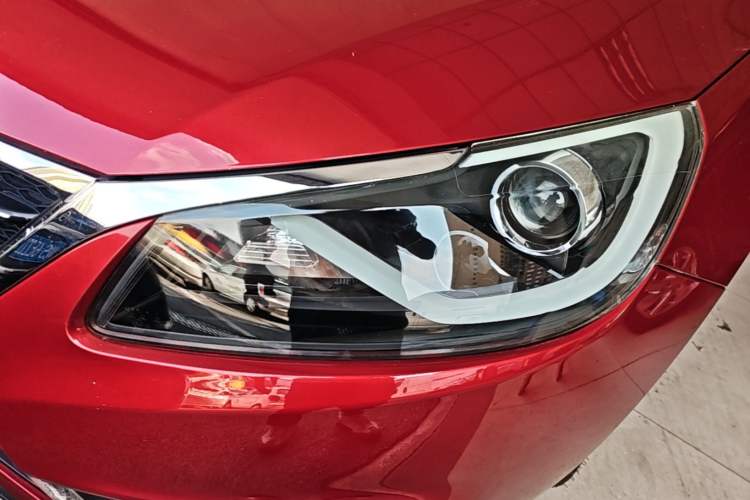 Used Chery Arrizo 7 2016 1.6L CVT ZhiShang Edition Left Front Headlight
