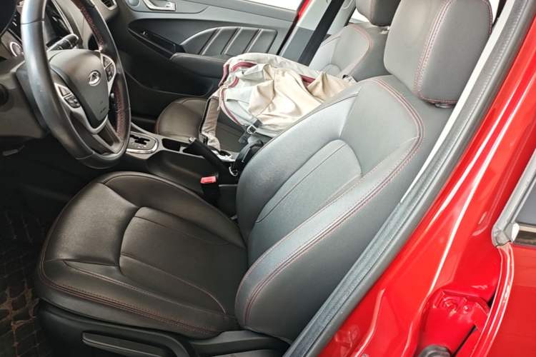 Used Chery Arrizo 7 2016 1.6L CVT ZhiShang Edition Left Front Seat