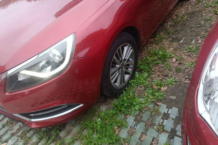 Used Chery Arrizo 7 2016 1.6L CVT Zhiling Edition Left Front Wheel Hub