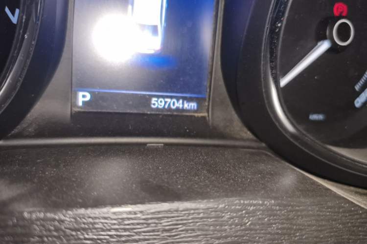 Used Chery Arrizo 7 2016 1.6L CVT ZhiShang Edition Odometer Close Up