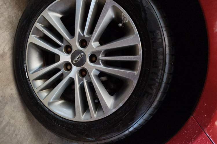 Used Chery Arrizo 7 2016 1.6L CVT ZhiShang Edition Right Front Wheel Hub
