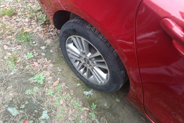 Used Chery Arrizo 7 2016 1.6L CVT Zhiling Edition Right Rear Wheel Hub