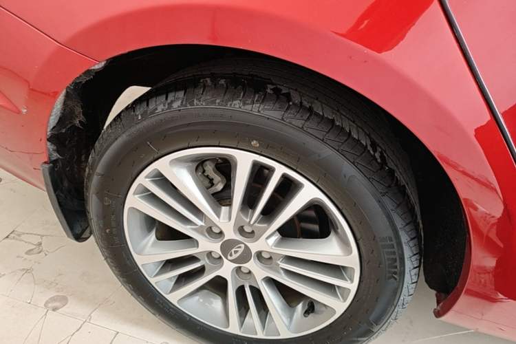 Used Chery Arrizo 7 2016 1.6L CVT ZhiShang Edition Right Rear Wheel Hub