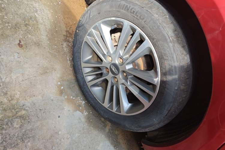 Used Chery Arrizo 7 2016 1.6L CVT ZhiShang Edition Right Rear Wheel Hub