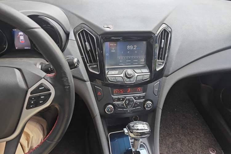 Used Chery Arrizo 7 2016 1.6L CVT ZhiShang Edition Audio And AC Panel