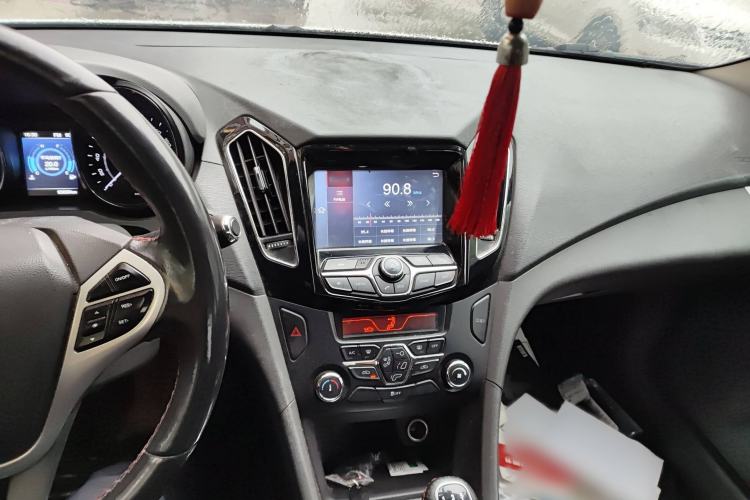 Used Chery Arrizo 7 2016 1.5T Manual ZhiShang Edition Audio And AC Panel