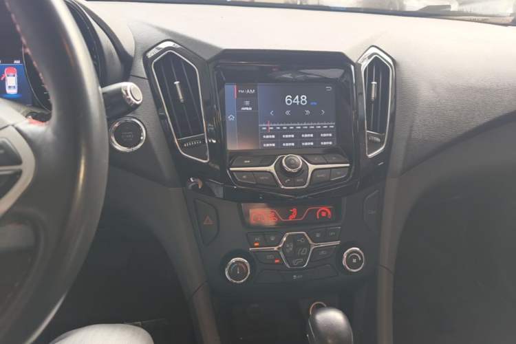Used Chery Arrizo 7 2016 1.6L CVT ZhiShang Edition Audio And AC Panel