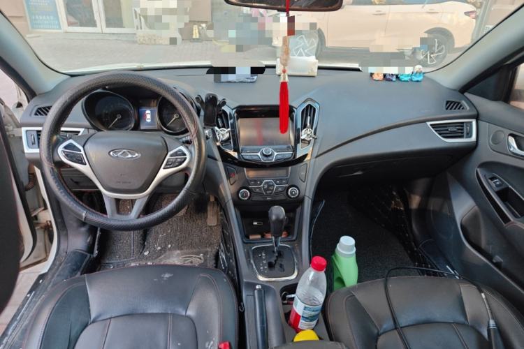 Used Chery Arrizo 7 2016 1.6L CVT ZhiShang Edition Center Console