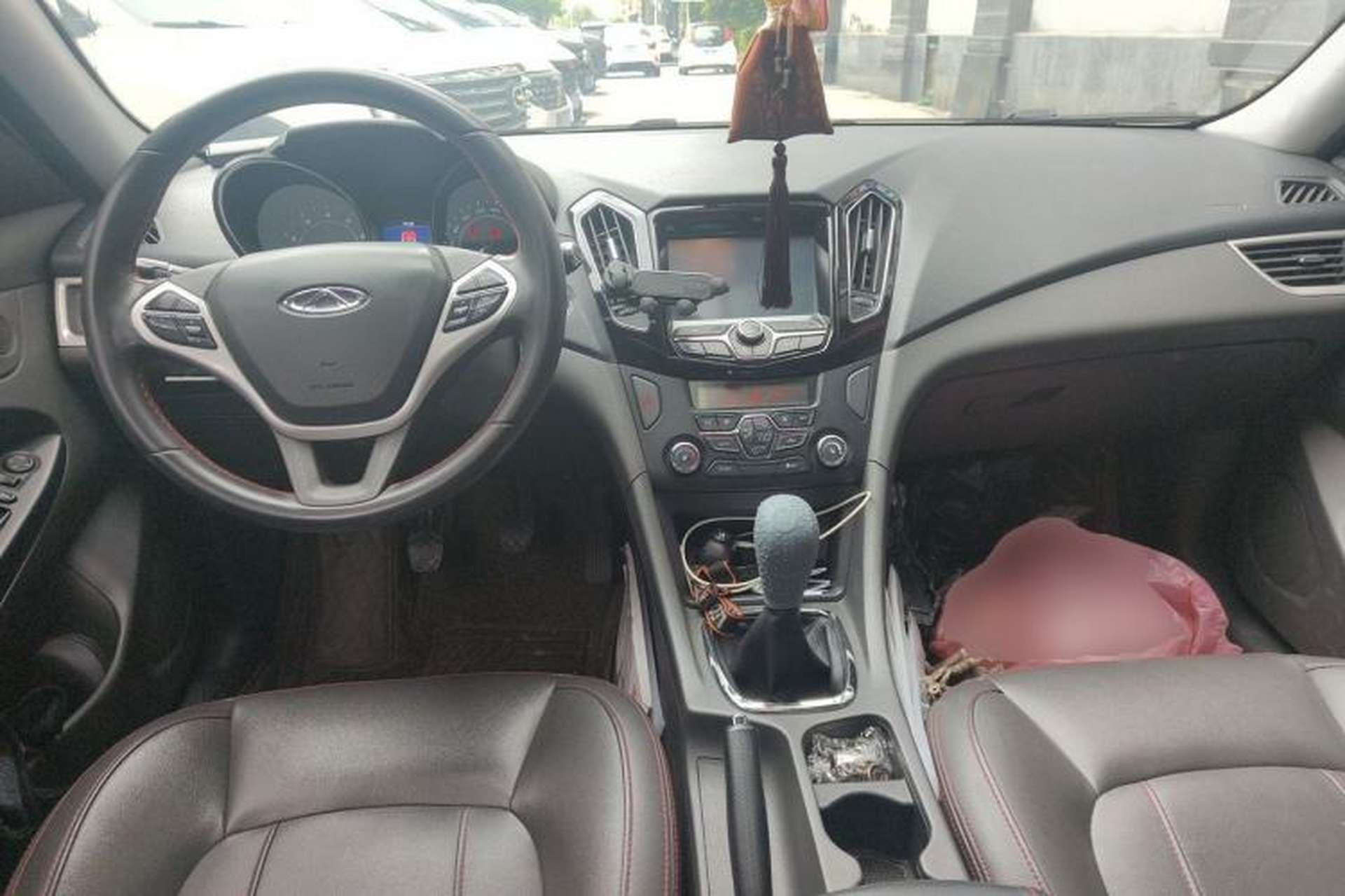 Used Chery Arrizo 7 2016 1.5T Manual ZhiXiang Edition Center Console