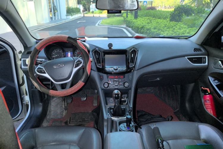 Used Chery Arrizo 7 2016 1.5T Manual ZhiShang Edition Center Console