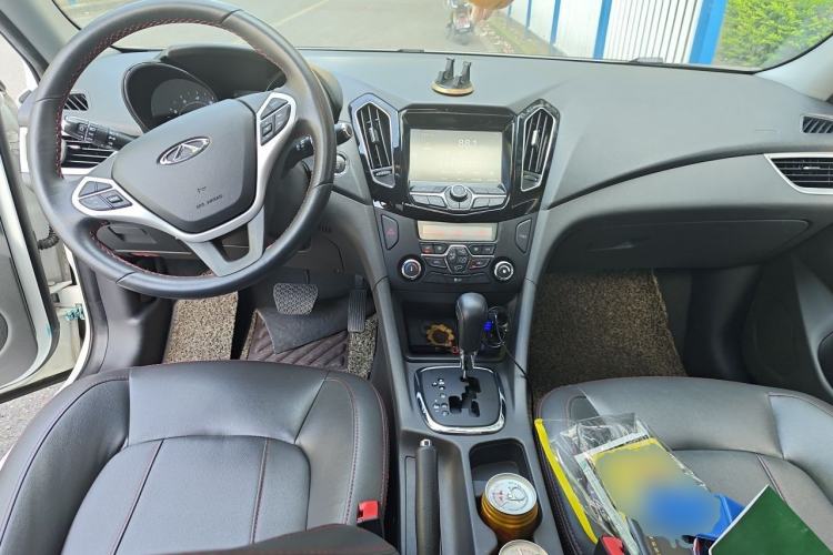 Used Chery Arrizo 7 2016 1.6L CVT ZhiShang Edition Center Console