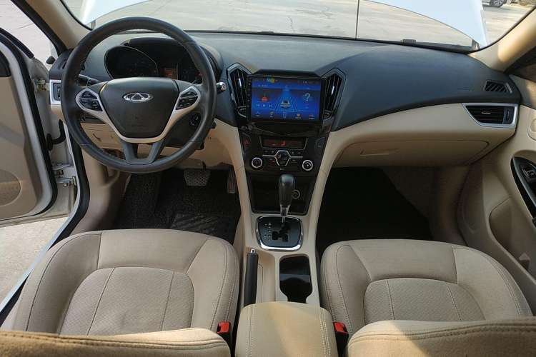 Used Chery Arrizo 7 2016 1.6L CVT Zhiling Edition Center Console