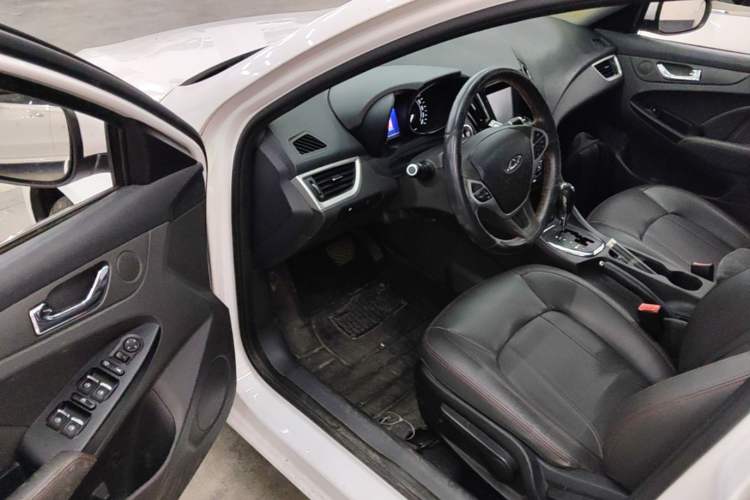 Used Chery Arrizo 7 2016 1.6L CVT ZhiShang Edition Driver Seat