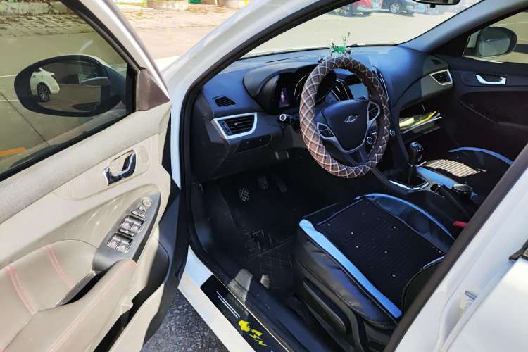 Used Chery Arrizo 7 2016 1.5T Manual ZhiShang Edition Driver Seat