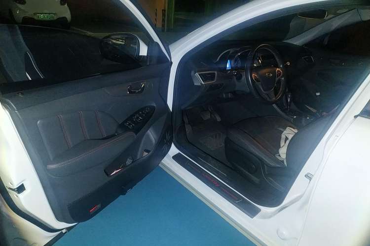 Used Chery Arrizo 7 2016 1.6L CVT ZhiShang Edition Driver Seat