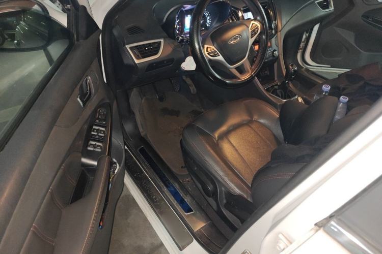 Used Chery Arrizo 7 2016 1.5T Manual ZhiShang Edition Driver Seat