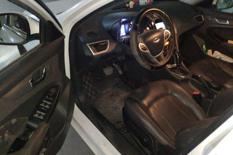 Used Chery Arrizo 7 2016 1.6L CVT ZhiShang Edition Driver Seat