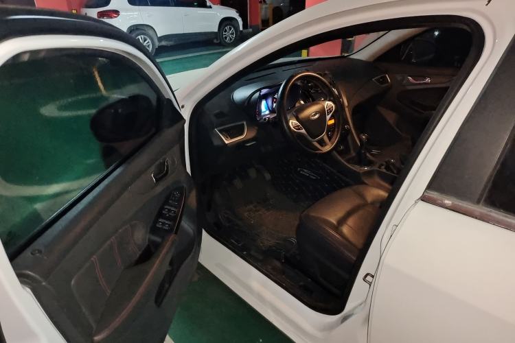 Used Chery Arrizo 7 2016 1.5T Manual ZhiXiang Edition Driver Seat