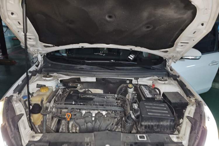 Used Chery Arrizo 7 2016 1.6L CVT ZhiShang Edition Engine Bay