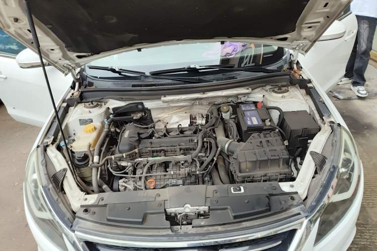 Used Chery Arrizo 7 2016 1.5T Manual ZhiShang Edition Engine Bay