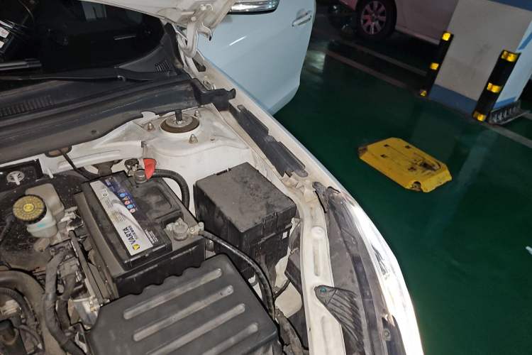 Used Chery Arrizo 7 2016 1.6L CVT ZhiShang Edition Engine Bay Left