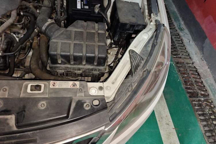 Used Chery Arrizo 7 2016 1.5T Manual ZhiXiang Edition Engine Bay Left