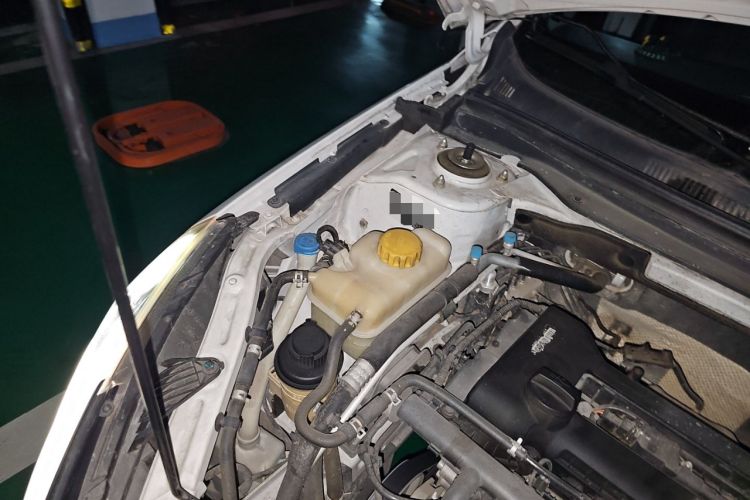 Used Chery Arrizo 7 2016 1.6L CVT ZhiShang Edition Engine Bay Right