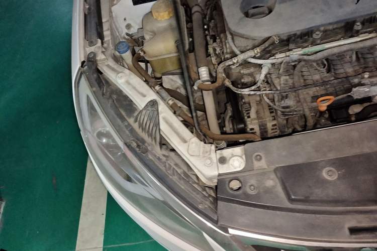 Used Chery Arrizo 7 2016 1.5T Manual ZhiXiang Edition Engine Bay Right