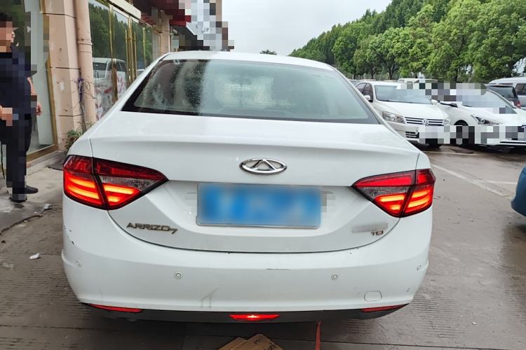 Used Chery Arrizo 7 2016 1.5T Manual ZhiShang Edition Exterior 4