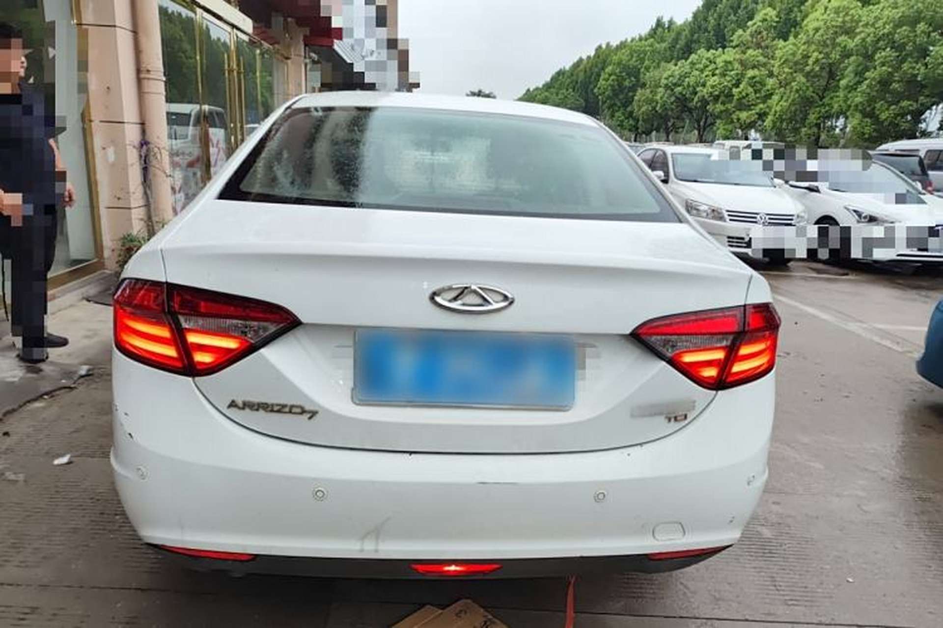 Used Chery Arrizo 7 2016 1.5T Manual ZhiShang Edition Exterior 4