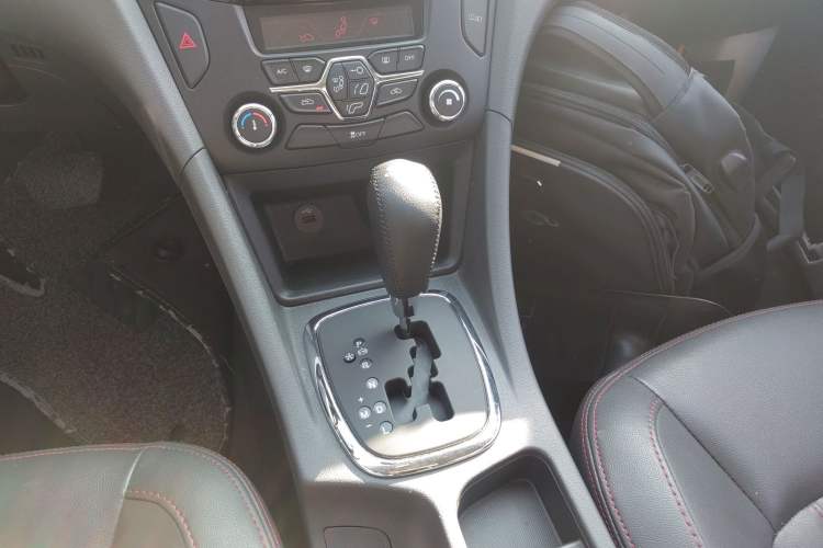 Used Chery Arrizo 7 2016 1.6L CVT ZhiShang Edition Gear Lever