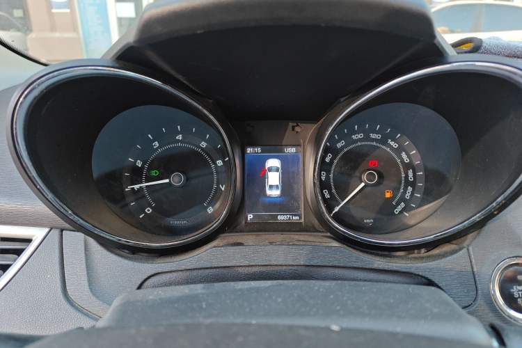 Used Chery Arrizo 7 2016 1.6L CVT ZhiShang Edition Instrument Cluster