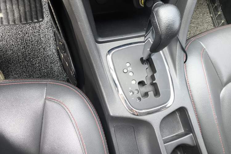 Used Chery Arrizo 7 2016 1.6L CVT ZhiShang Edition Interior 4